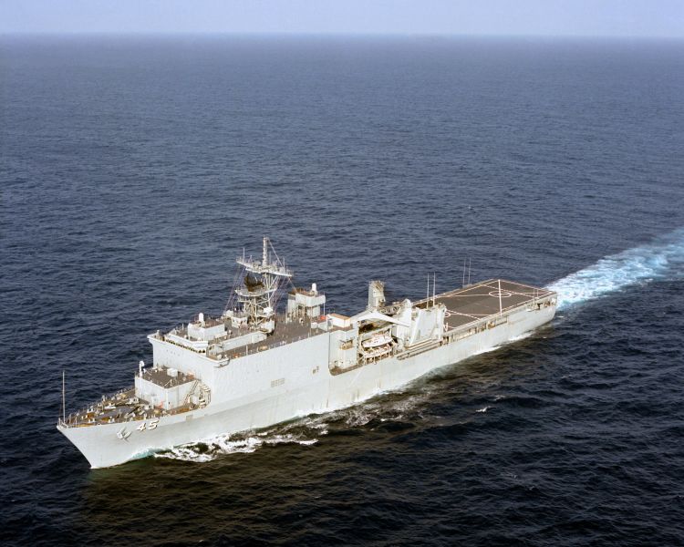 Image: Amphibious Transport Dock Landing Ship USS Comstock